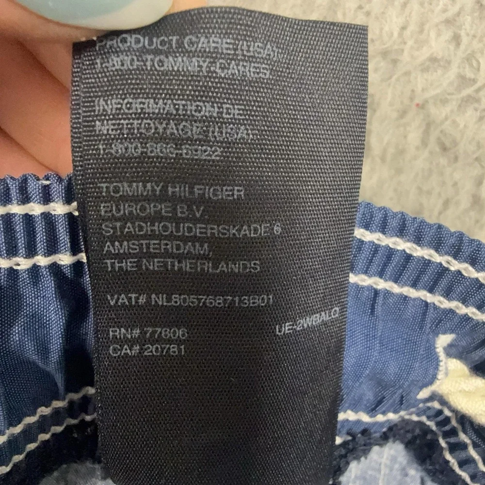 Tommy Hilfiger Swim Trunks Mens XL USA Flag Stars Elastic Waist Mesh Lined